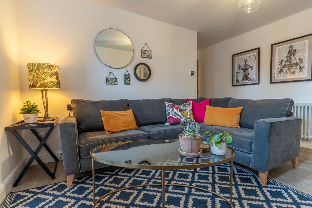 Luxury Chapel Apartment Within City Walls Τσέστερ Εξωτερικό φωτογραφία