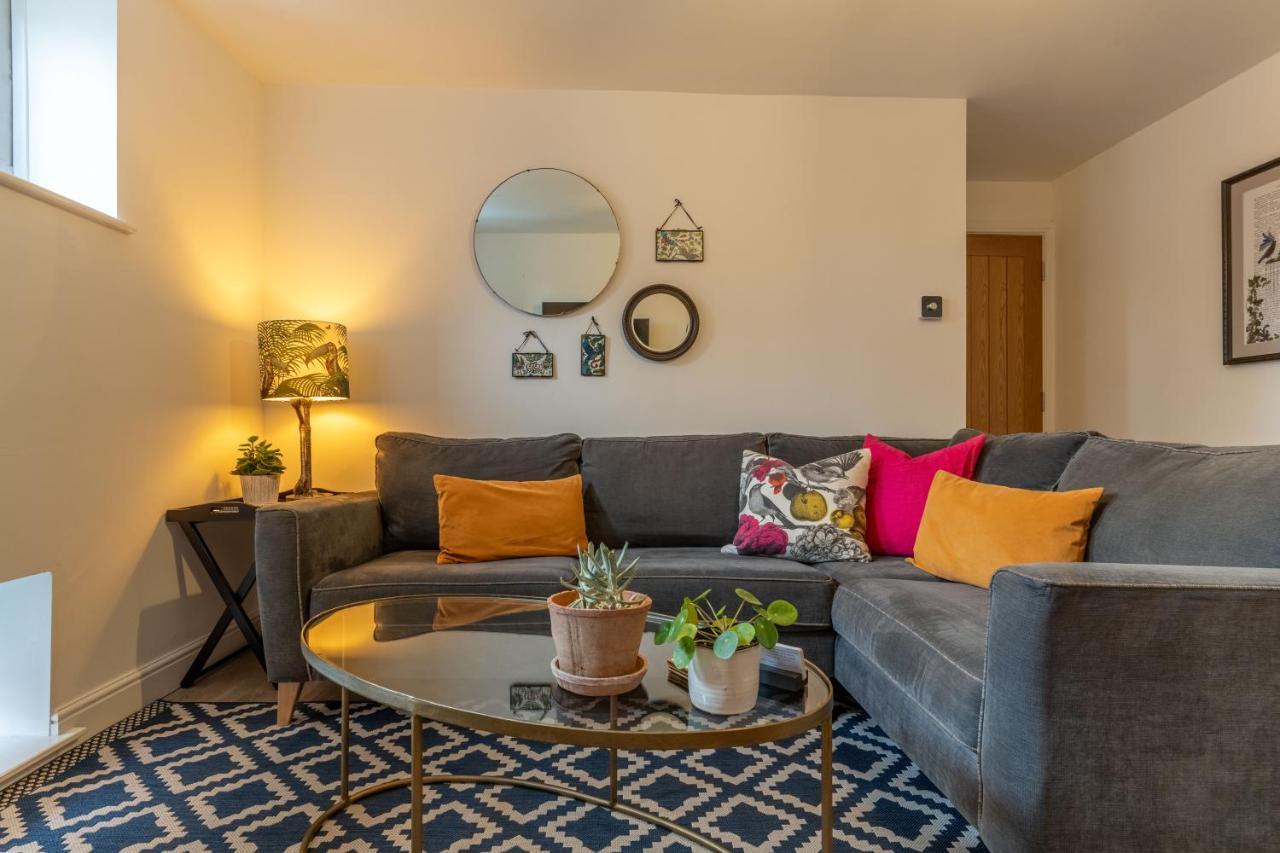 Luxury Chapel Apartment Within City Walls Τσέστερ Εξωτερικό φωτογραφία