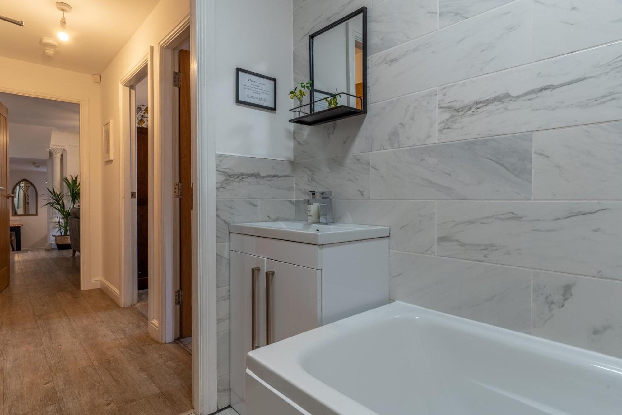 Luxury Chapel Apartment Within City Walls Τσέστερ Εξωτερικό φωτογραφία