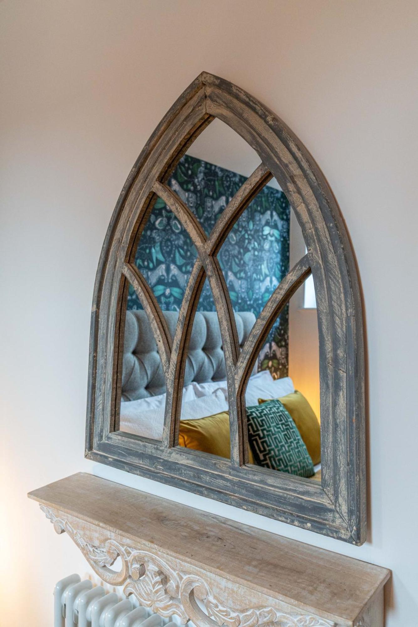 Luxury Chapel Apartment Within City Walls Τσέστερ Εξωτερικό φωτογραφία